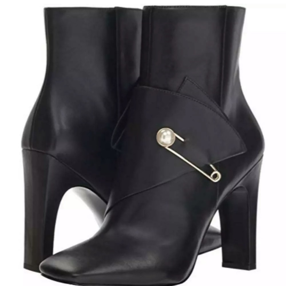 Quitit Black Leather Nine West